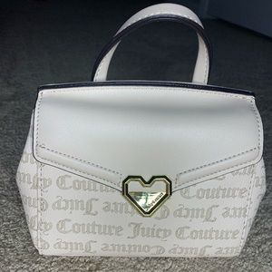 Juicy Couture Modern Chic Flap Crossbody 🦢